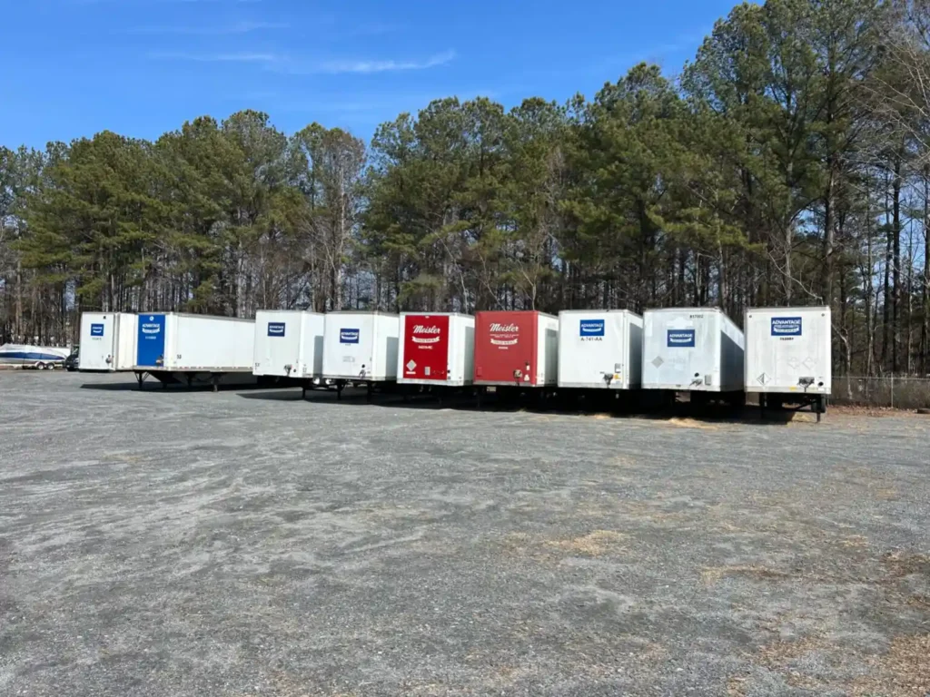 Large trailer storage spaces near Acworth at an outdoor vehicle storage lot